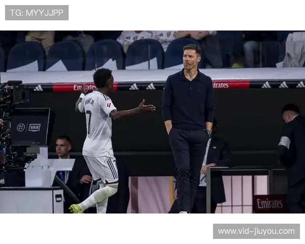 阿韦洛亚迎来执教皇马欧冠首秀，球队大胜取得开门红