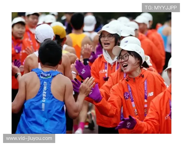 自动扩缩容策略优化，精准应对赛事流量峰谷变化