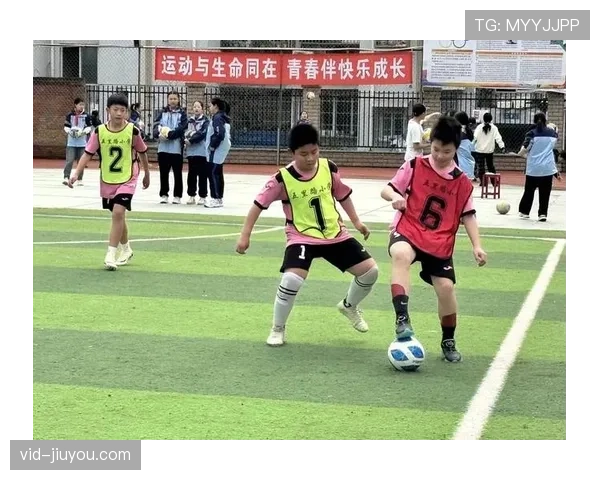 西甲与教育部联合推出“足球与数学”课程，进入50所小学试点。